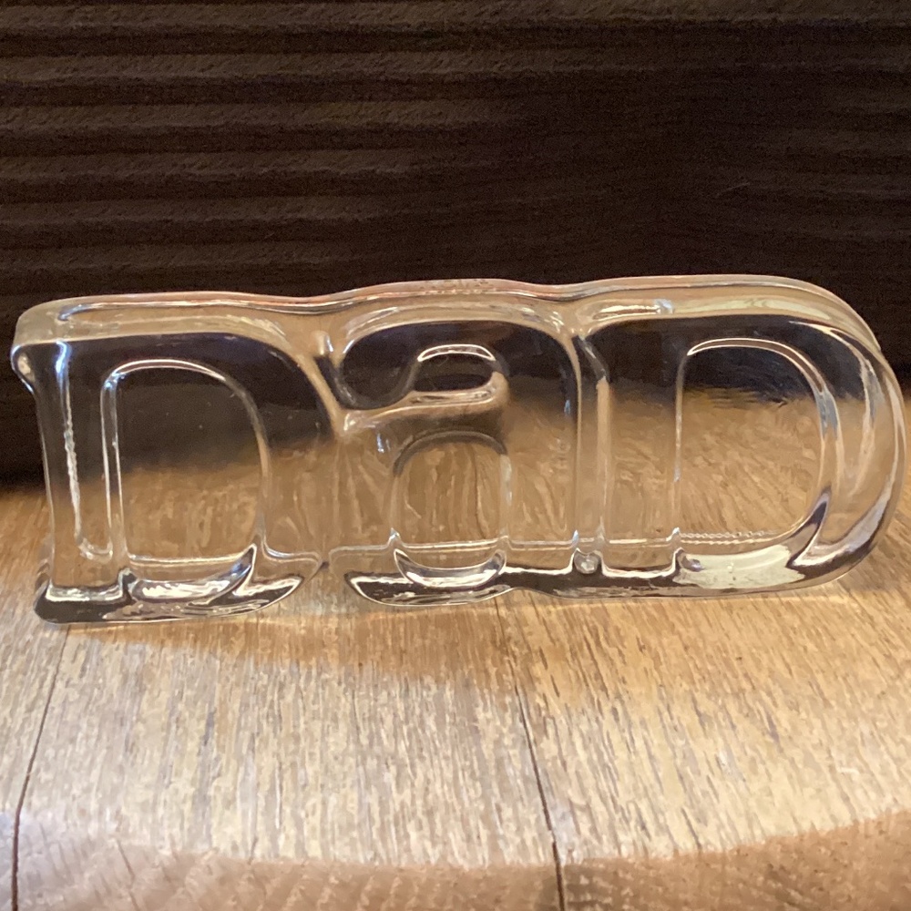 Vintage Avon DAD sign / paperweight / frame 1982 Fostoria glass